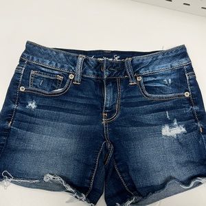 American Eagle Super Stretch Dark Denim Shorts Size 4